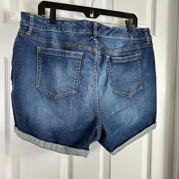 Torrid Women Size 20 Shorts Stretch Rolled Hem Denim Blue Jean Cotton Spandex H4 - Picture 6 of 12